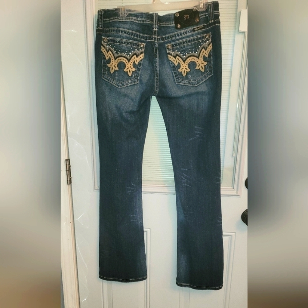 Miss Me Low Rise Bootcut Studded Jeans - Picture 3 of 12